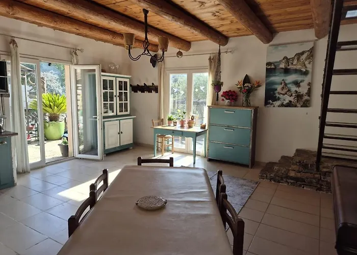 La Des Cigales Hébergement de vacances Vailhan
